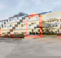 Comfort Inn  Suites East Moline near I-80 - Accommodation Seattle