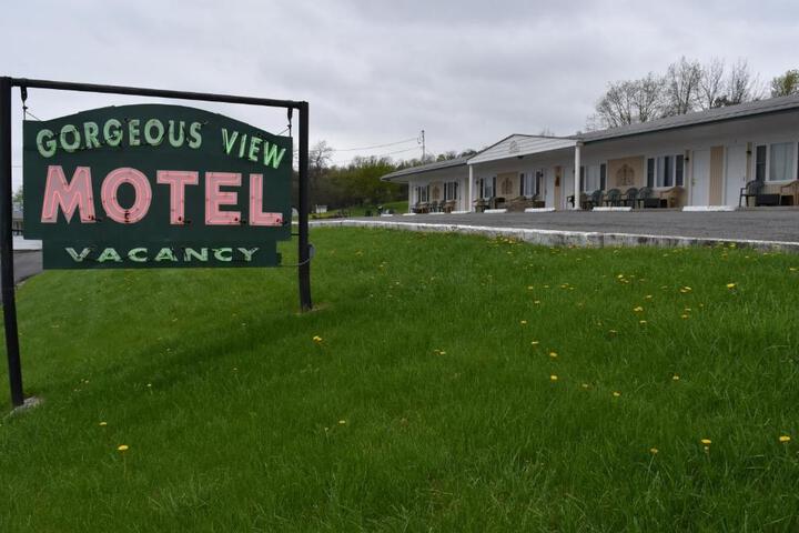 Gorgeous View Motel - thumb 2