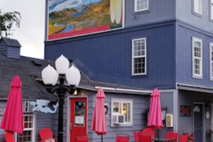 Deep Water Inn - thumb 0