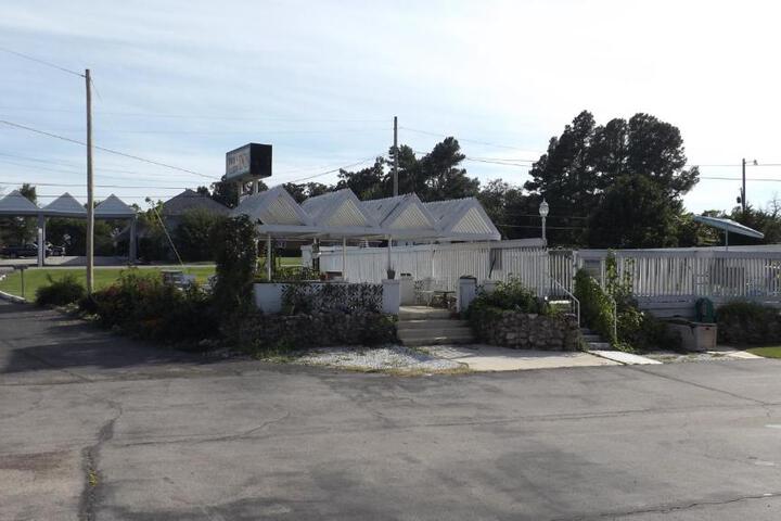 Twin Lakes Inn - thumb 6