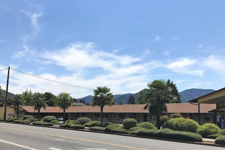 Bestway Inn - thumb 1