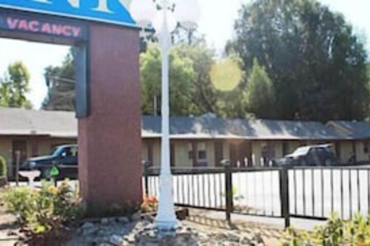 Western Village Inn - thumb 1