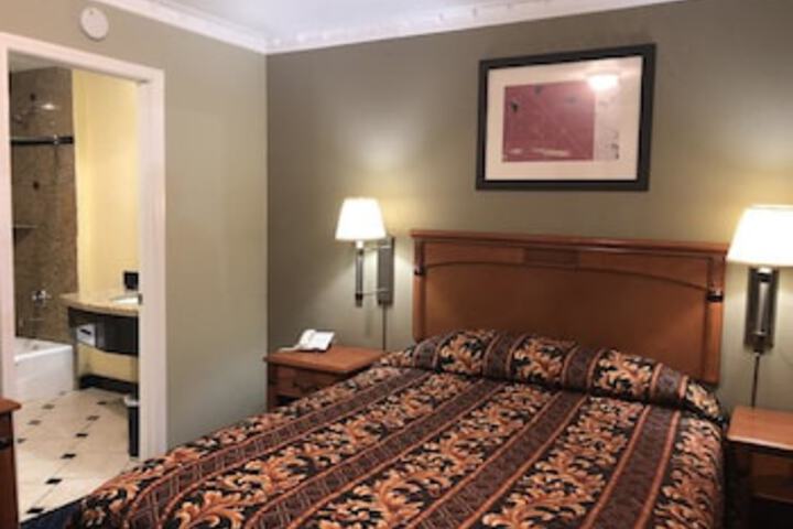 Western Village Inn - thumb 0