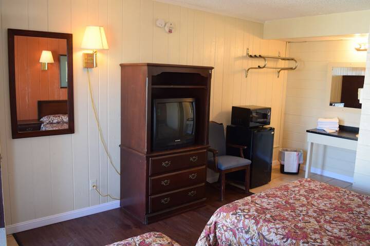 Dry Dock Motel - thumb 5