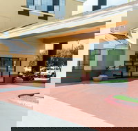 Quality Inn Baytown - Houston East - Accommodation Seattle