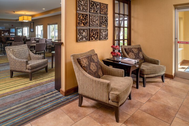 Holiday Inn Express Charleston-Kanawha City, An IHG Hotel - thumb 3