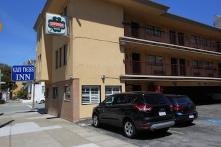 Van Ness Inn - thumb 0