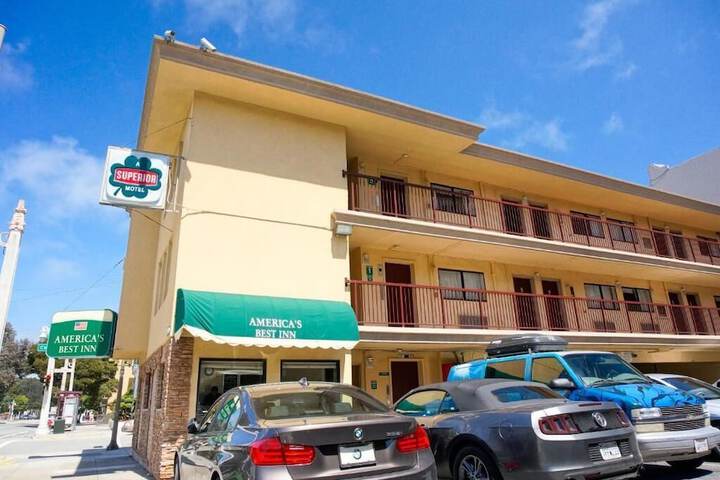 Van Ness Inn - thumb 4