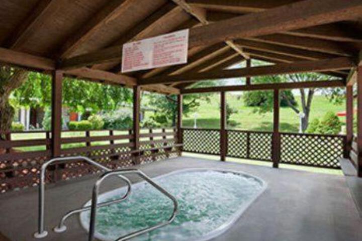 Travelodge By Wyndham Bedford - thumb 2