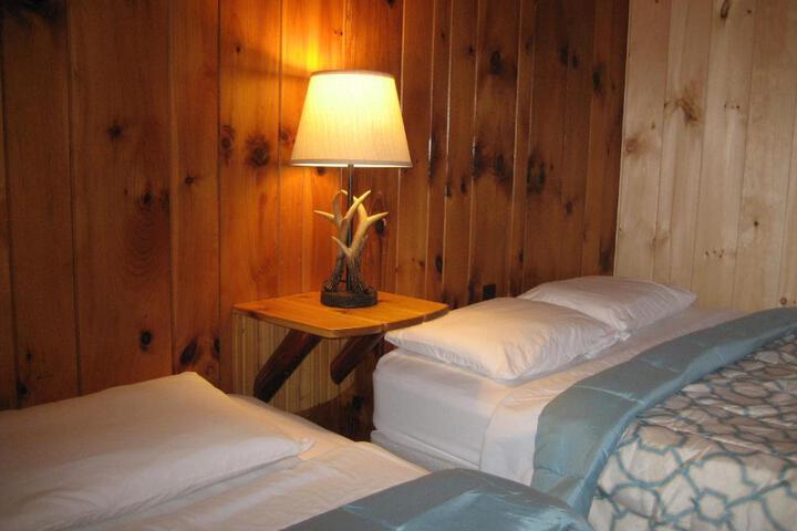 Golden Sands Resort On Lake George - thumb 2