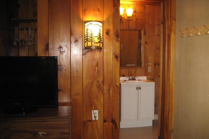 Golden Sands Resort On Lake George - thumb 0