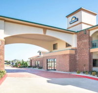 Days Inn by Wyndham Baytown East - Accommodation Seattle