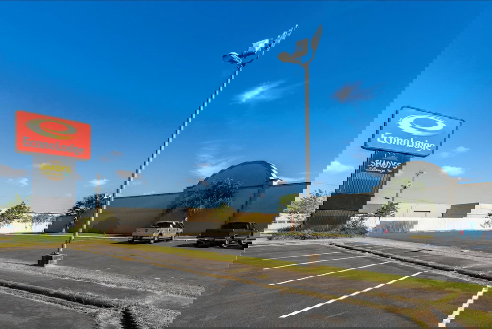 Econo Lodge - thumb 0