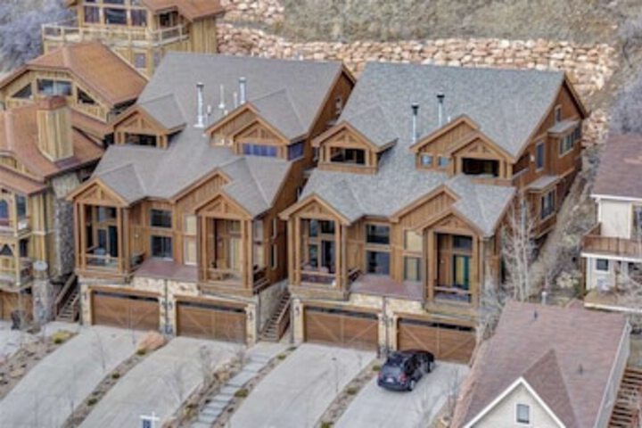 365 Deer Valley Drive Unit B - thumb 0