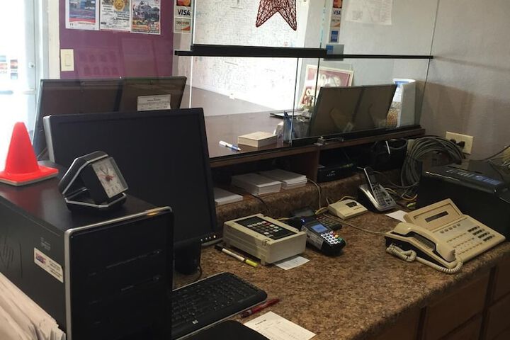 Economy Inn - thumb 7