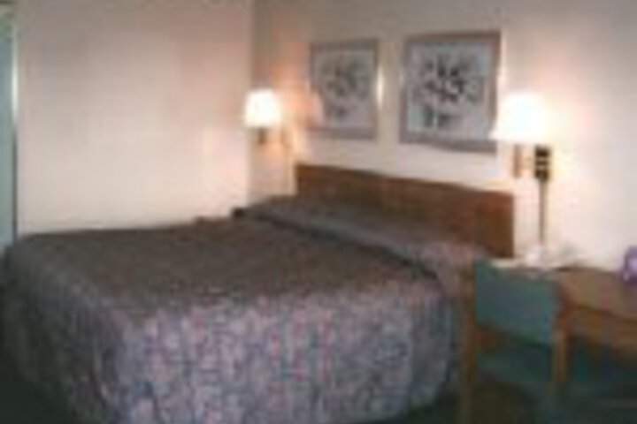 SUPER 8 MOTEL MCCOMB - thumb 6