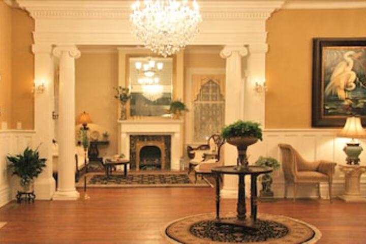 Trinkle Mansion Bed & Breakfast - thumb 1