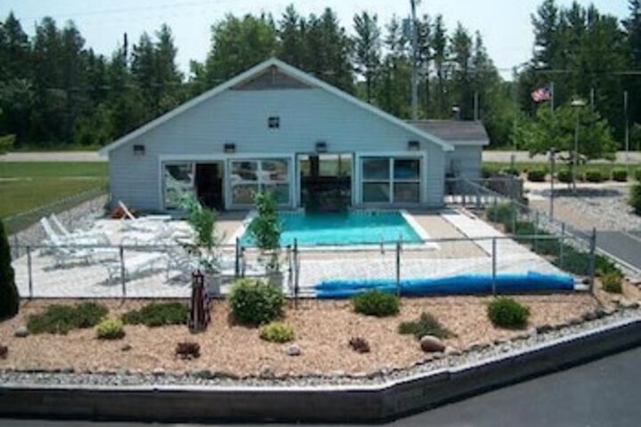 Bell's Melody Motel - thumb 2