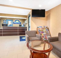 Days Inn by Wyndham Woodland - Accommodation Seattle