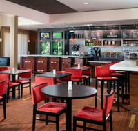 Courtyard by Marriott Columbus - Accommodation Seattle