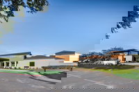 Courtyard by Marriott Addison Midway