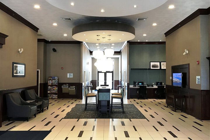 Holiday Inn Express And Suites, An IHG Hotel - thumb 4