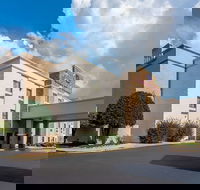 Comfort Suites Airport - Accommodation Seattle