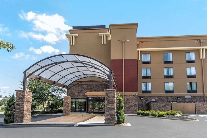 Comfort Suites Kodak Sevierville - thumb 1