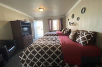 Roundtop Mountain Vista - Cabins and Motel