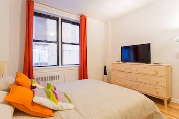 Beautiful Studio Near Central Park - thumb 2