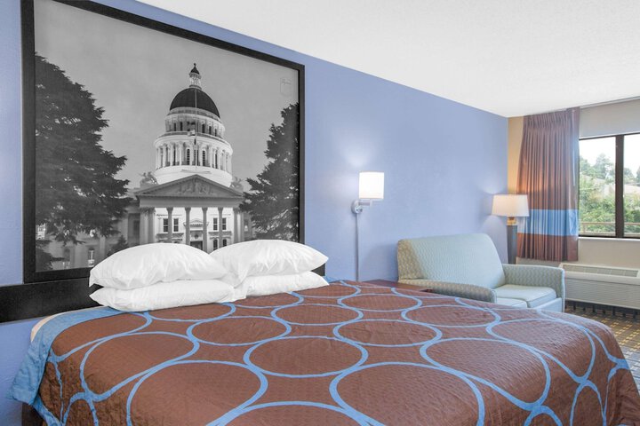 Super 8 By Wyndham Brinkley - thumb 1