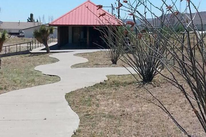 Quarter Circle 7 Hotel - thumb 6