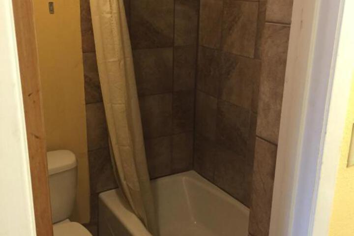 Town House Motel - thumb 2