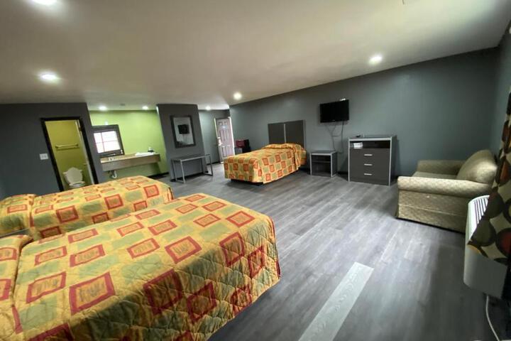 Town House Motel - thumb 3