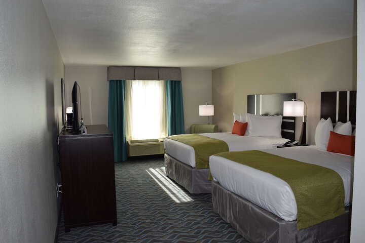 Best Western Plus Hardeeville Inn & Suites - thumb 2