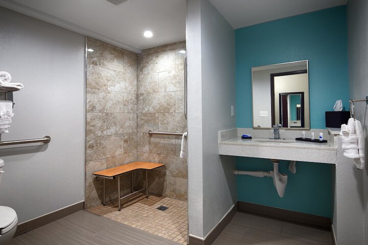 Best Western Plus Hardeeville Inn & Suites - thumb 4