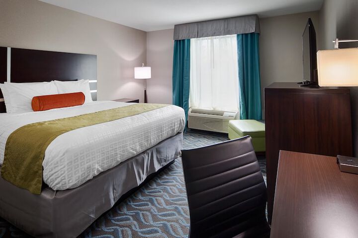 Best Western Plus Hardeeville Inn & Suites - thumb 3