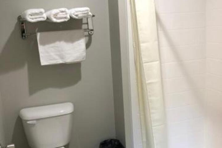 BEL AIR MOTEL - thumb 4