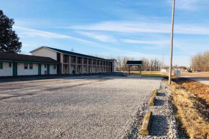 BEL AIR MOTEL - thumb 0