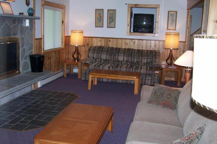 Slide Mountain Forest House - thumb 5