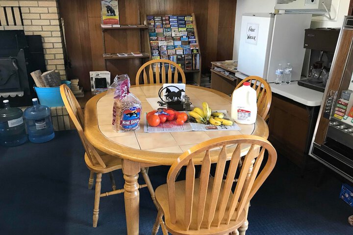 Paintbrush Motel - thumb 4