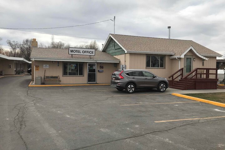 Paintbrush Motel - thumb 2