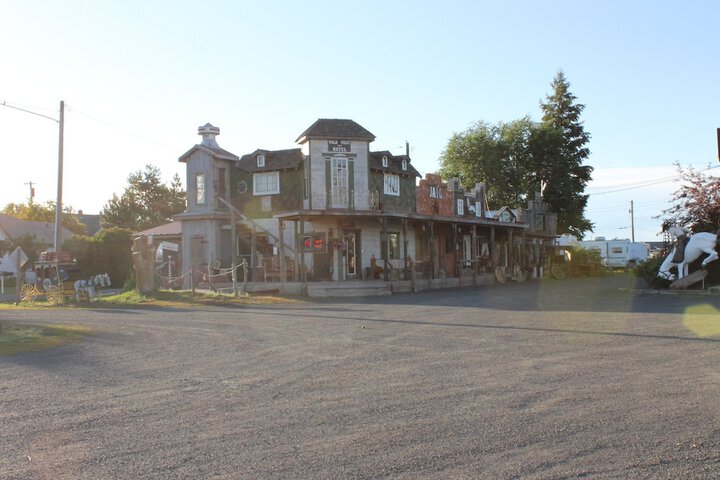 Black Bear Motel - thumb 3