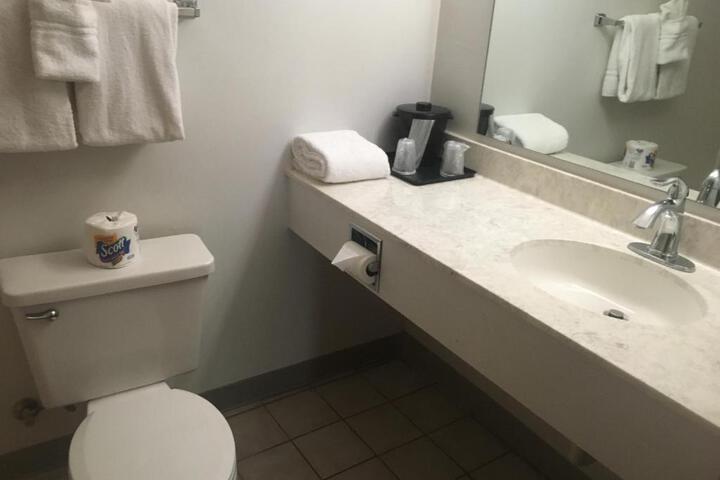 Villager Motel & Glen Manor Estate - thumb 2