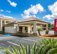 Red Roof Inn  Suites Statesboro - University - Accommodation Seattle