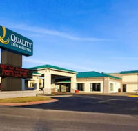 Quality Inn  Suites Moline - Quad Cities - Accommodation Seattle