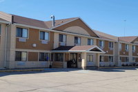 Econo Lodge East I 29