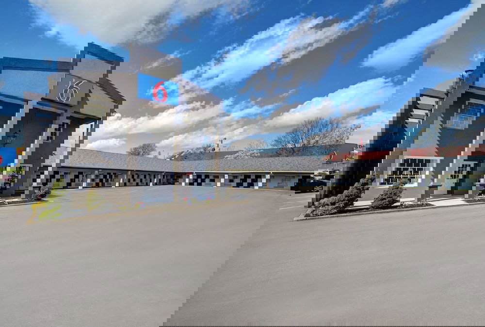 Motel 6 Washington, PA - thumb 1