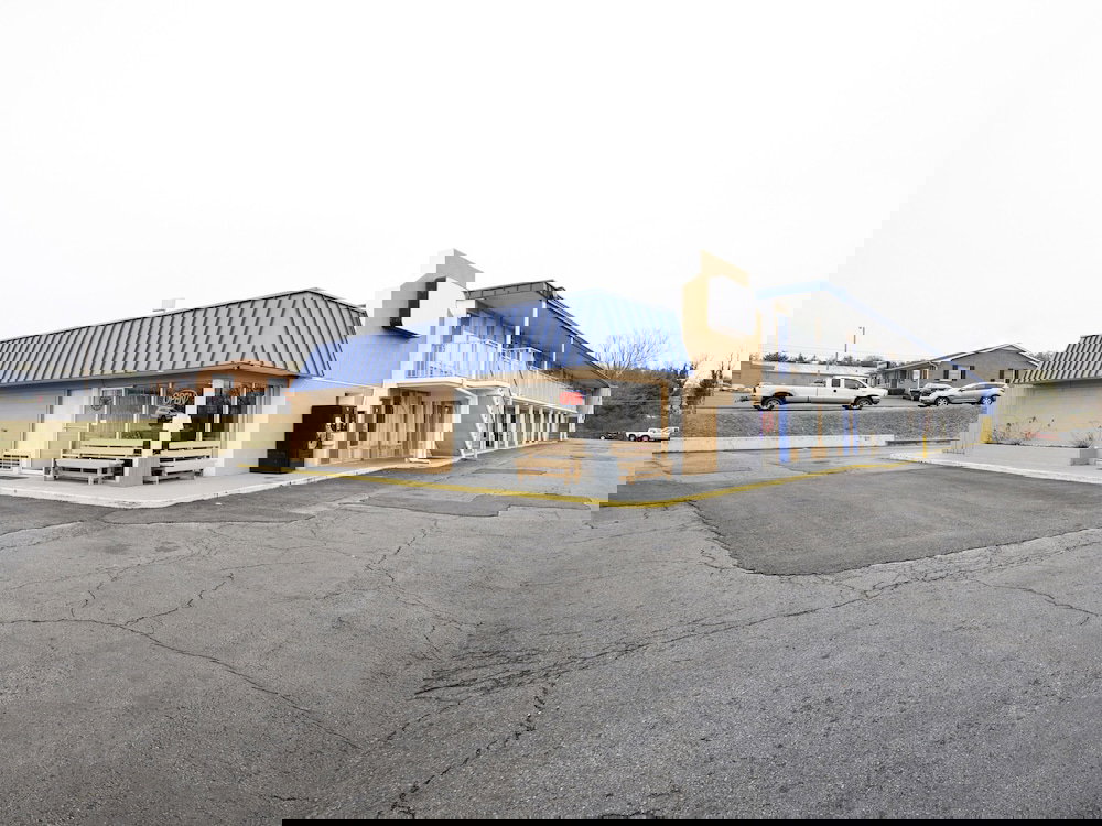 OYO Hotel Wytheville I-77 & I-81 - thumb 0