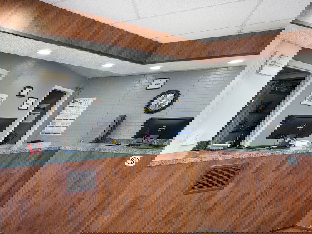 OYO Hotel Wytheville I-77 & I-81 - thumb 1